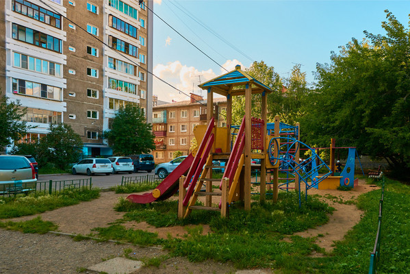 Продам трехкомнатную (3-комн.) квартиру, Партизанская ул, 101, Иркутск г