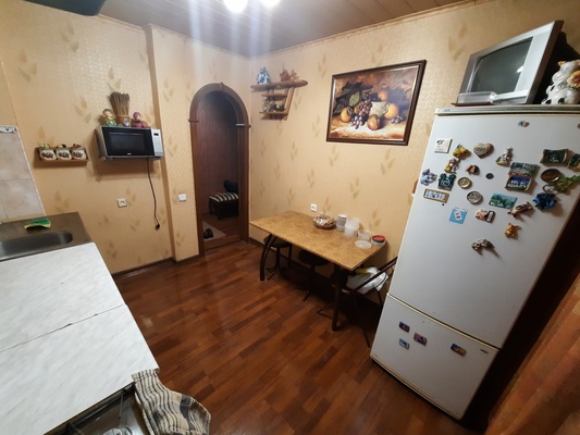 Продам трехкомнатную (3-комн.) квартиру, Первомайская ул, 1, Подольск г