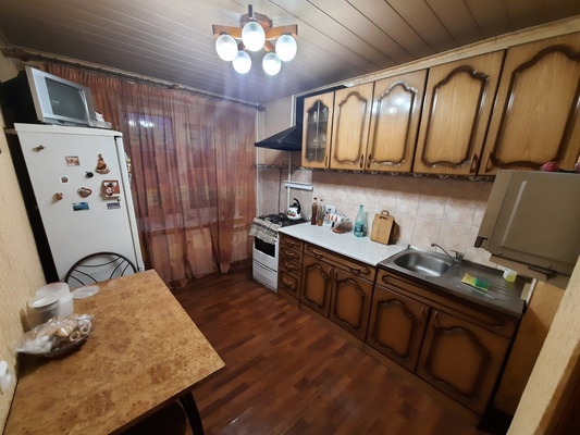 Продам трехкомнатную (3-комн.) квартиру, Первомайская ул, 1, Подольск г