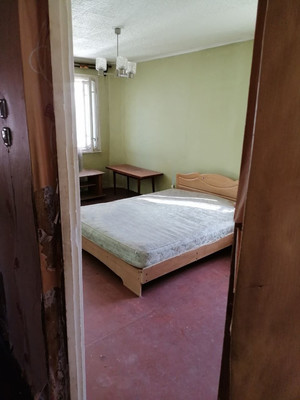 Продам трехкомнатную (3-комн.) квартиру, Рябикова б-р, 32А, Иркутск г