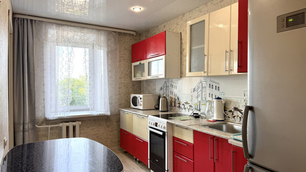 Продам трехкомнатную (3-комн.) квартиру, Мичурина ул, 20, Иркутск г
