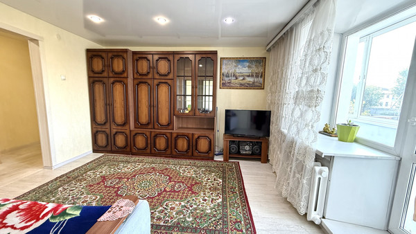 Продам трехкомнатную (3-комн.) квартиру, Мичурина ул, 20, Иркутск г