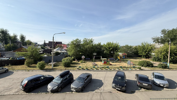 Продам трехкомнатную (3-комн.) квартиру, Мичурина ул, 20, Иркутск г