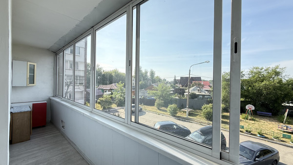 Продам трехкомнатную (3-комн.) квартиру, Мичурина ул, 20, Иркутск г