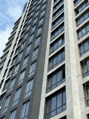 Продам трехкомнатную (3-комн.) квартиру, Лермонтова ул, 1, Нальчик г