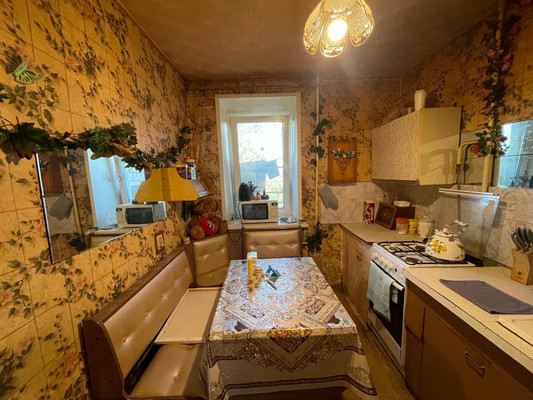 Продам трехкомнатную (3-комн.) квартиру, Октябрьская ул, 27, Переславль-Залесский г