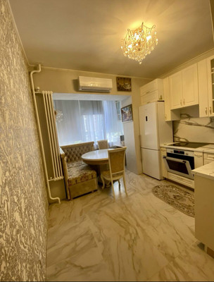 Продам однокомнатную (1-комн.) квартиру, Литературный (Пригород Лесное мкр.) б-р, 8, Мисайлово д