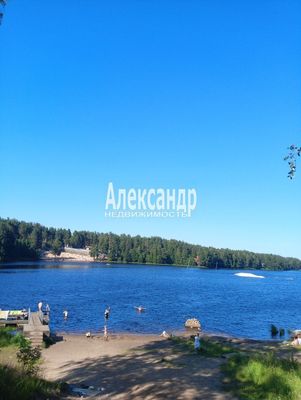 Продам многокомнатную квартиру, Садовый пер, 4, Рощино гп
