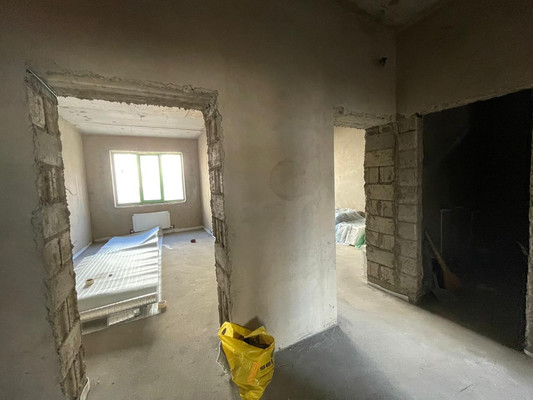 Продам трехкомнатную (3-комн.) квартиру, Солнечная ул, 125, Нальчик г