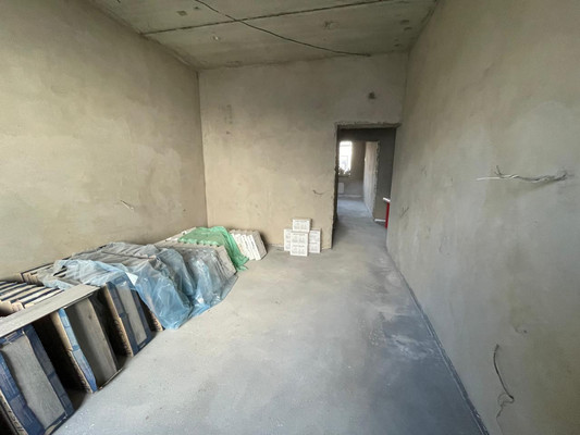 Продам трехкомнатную (3-комн.) квартиру, Солнечная ул, 125, Нальчик г