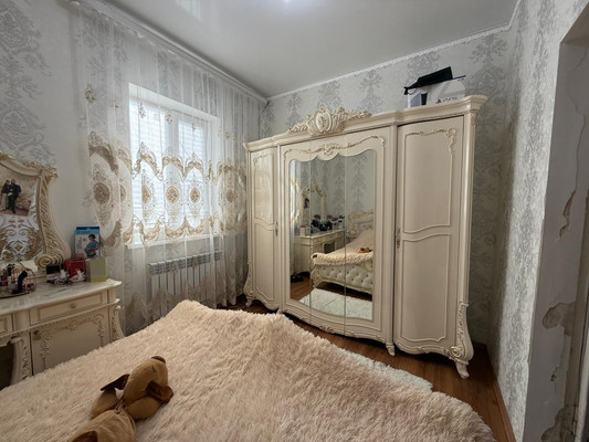 Продам дом, Крымская ул, 2кд, Батайск г, 0 км от города