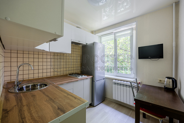Продам двухкомнатную (2-комн.) квартиру, 1-я Хуторская ул, 8к1, Москва г