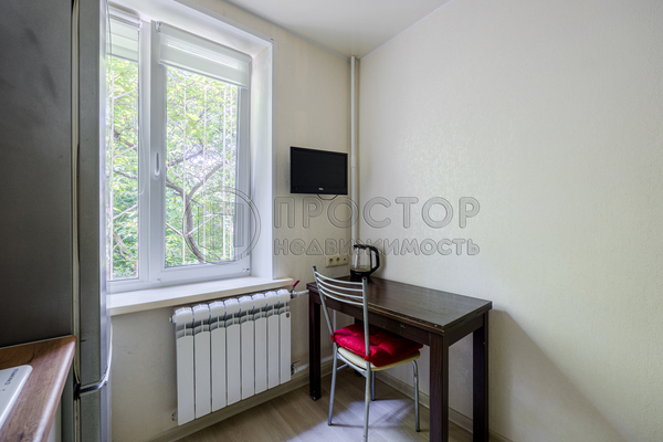 Продам двухкомнатную (2-комн.) квартиру, 1-я Хуторская ул, 8к1, Москва г