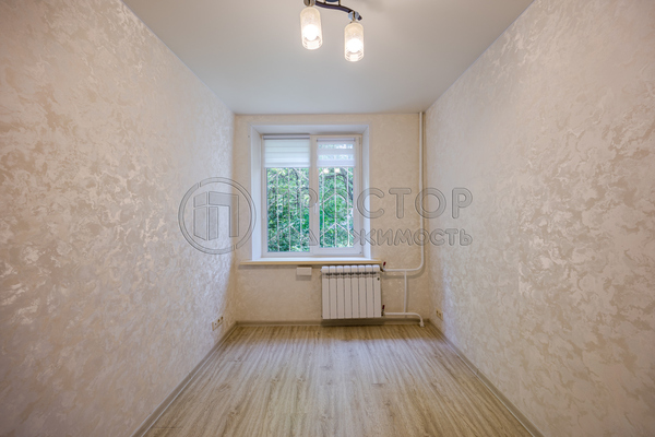 Продам двухкомнатную (2-комн.) квартиру, 1-я Хуторская ул, 8к1, Москва г