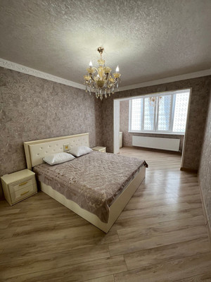 Продам трехкомнатную (3-комн.) квартиру, Байсултанова ул, 35кА, Нальчик г
