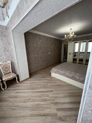 Продам трехкомнатную (3-комн.) квартиру, Байсултанова ул, 35кА, Нальчик г