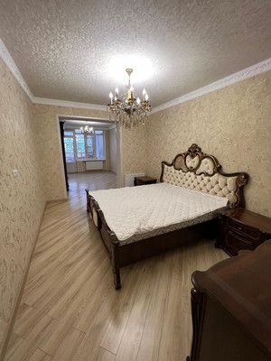 Продам трехкомнатную (3-комн.) квартиру, Байсултанова ул, 35кА, Нальчик г