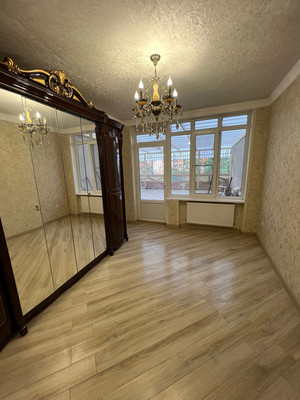 Продам трехкомнатную (3-комн.) квартиру, Байсултанова ул, 35кА, Нальчик г