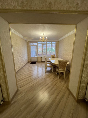 Продам трехкомнатную (3-комн.) квартиру, Байсултанова ул, 35кА, Нальчик г