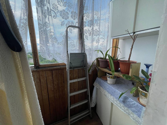 Продам двухкомнатную (2-комн.) квартиру, Исаева ул, 12/2, Королев г