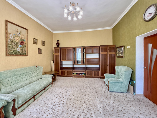 Продам двухкомнатную (2-комн.) квартиру, Индустриальная ул, 41, Симферополь г