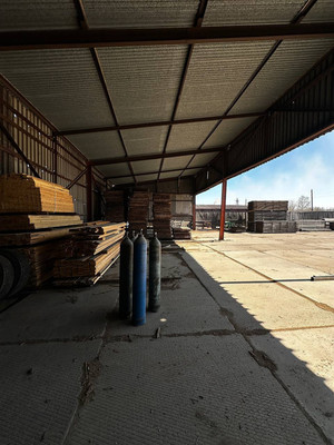 Продам склад 1 500 м2, Строитель (Центральный ж/р) проезд, 20, Братск г