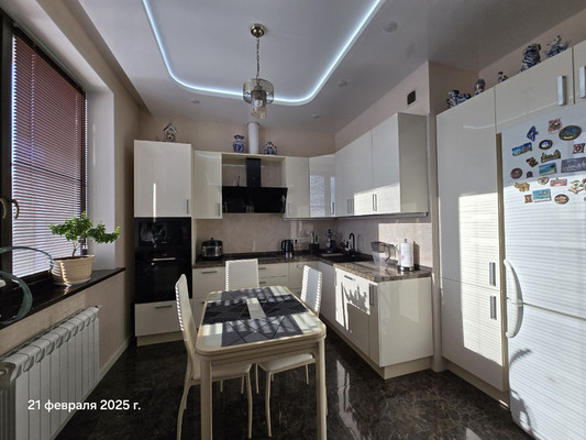 Продам двухкомнатную (2-комн.) квартиру, Чкалова ул, 2к1, Ильинский рп