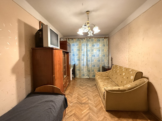 Продам однокомнатную (1-комн.) квартиру, Дзержинского ул, 13, Симферополь г