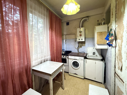 Продам однокомнатную (1-комн.) квартиру, Дзержинского ул, 13, Симферополь г