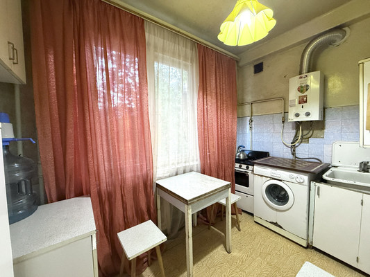 Продам однокомнатную (1-комн.) квартиру, Дзержинского ул, 13, Симферополь г