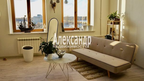 Продам однокомнатную (1-комн.) квартиру, Ленина пр-кт, 31, Выборг г
