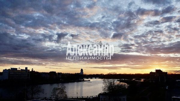 Продам однокомнатную (1-комн.) квартиру, Ленина пр-кт, 31, Выборг г