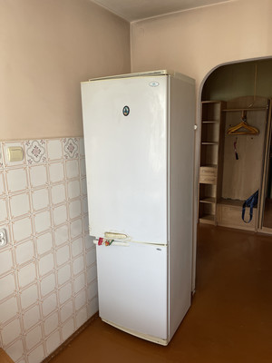 Продам трехкомнатную (3-комн.) квартиру, 9 Апреля ул, 38, Калининград г