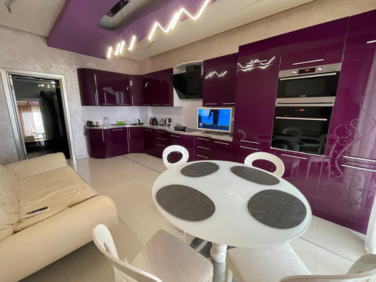 Продам трехкомнатную (3-комн.) квартиру, Пушкина ул, 41, Нальчик г