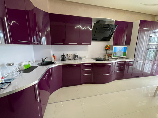 Продам трехкомнатную (3-комн.) квартиру, Пушкина ул, 41, Нальчик г