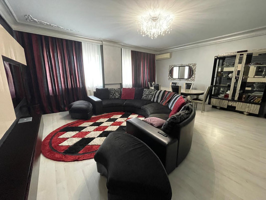 Продам трехкомнатную (3-комн.) квартиру, Пушкина ул, 41, Нальчик г