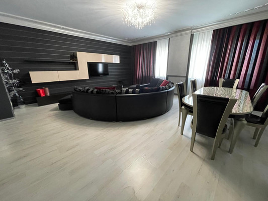 Продам трехкомнатную (3-комн.) квартиру, Пушкина ул, 41, Нальчик г