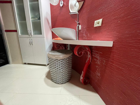 Продам трехкомнатную (3-комн.) квартиру, Пушкина ул, 41, Нальчик г