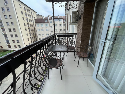 Продам трехкомнатную (3-комн.) квартиру, Пушкина ул, 41, Нальчик г