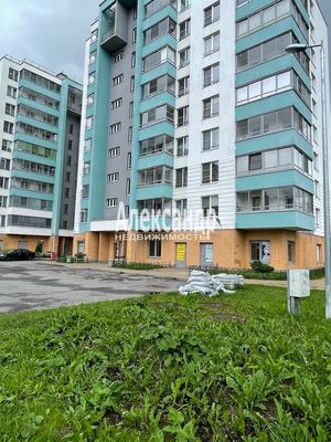Продам торговое помещение 100,2 м2, Тамбасова ул, 3к1, Санкт-Петербург г