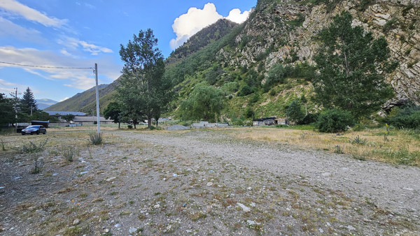 Продам участок 30 соток, ИЖС, Эльбрусский пр-кт, 105, Тырныауз г, 0 км от города