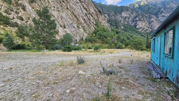 Продам участок 30 соток, ИЖС, Эльбрусский пр-кт, 105, Тырныауз г, 0 км от города