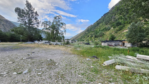 Продам участок 30 соток, ИЖС, Эльбрусский пр-кт, 105, Тырныауз г, 0 км от города