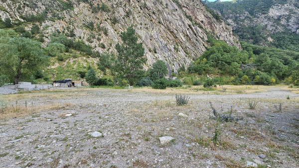 Продам участок 30 соток, ИЖС, Эльбрусский пр-кт, 105, Тырныауз г, 0 км от города