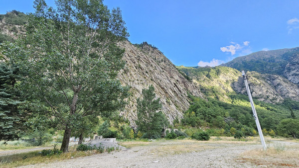 Продам участок 30 соток, ИЖС, Эльбрусский пр-кт, 105, Тырныауз г, 0 км от города