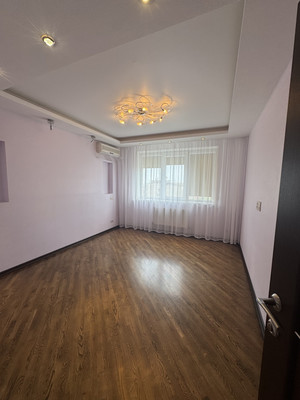 Продам двухкомнатную (2-комн.) квартиру, Зорге ул, 11, Ростов-на-Дону г
