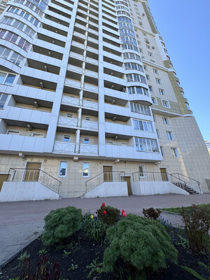 Продам трехкомнатную (3-комн.) квартиру, Октябрьский проезд, 18, Киров г