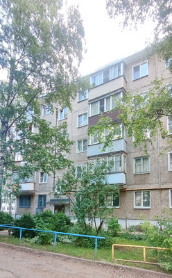 Продам трехкомнатную (3-комн.) квартиру, Чапаева ул, 34, Киров г