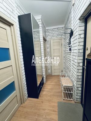 Продам однокомнатную (1-комн.) квартиру, Шувалова ул, 9, Мурино п