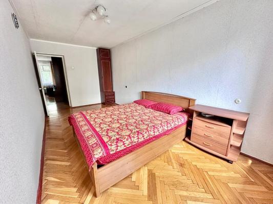 Продам двухкомнатную (2-комн.) квартиру, Школьная ул, 32, Королев г